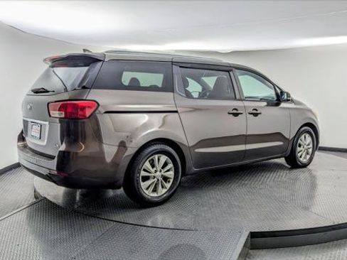 Used 2016 Kia Sedona LX w/ Option Group 020 image 8