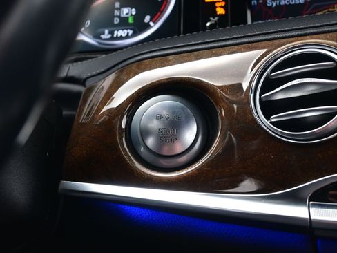 Used 2014 Mercedes-Benz S 550 Sedan image 23