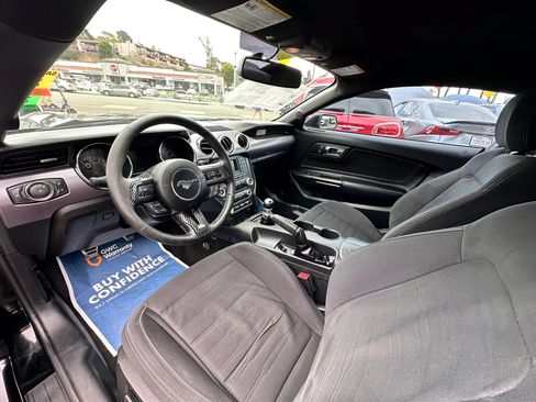 Used 2017 Ford Mustang GT RWD image 20