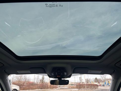 Used 2025 Audi Q5 Premium w/ Convenience Package image 19