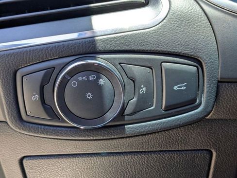 Used 2018 Ford Edge Titanium w/ Equipment Group 301A FWD image 25