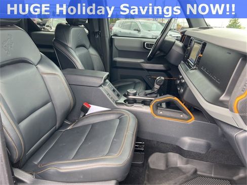 Used 2023 Ford Bronco Badlands w/ Sasquatch Package image 38