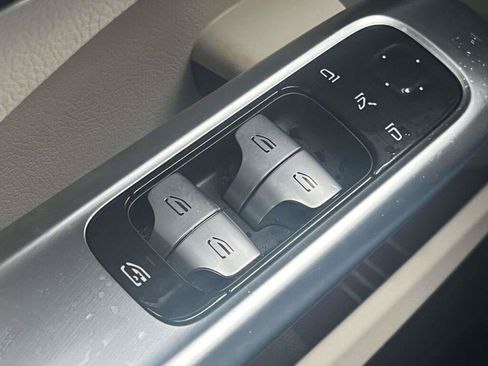 Certified 2022 Mercedes-Benz C 300 4MATIC Sedan image 31