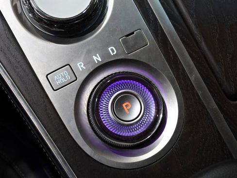 Used 2024 Genesis GV80 2.5T image 20