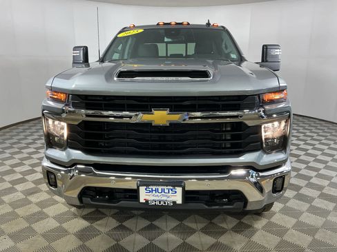 Used 2025 Chevrolet Silverado 2500 LT w/ All Star Edition image 3