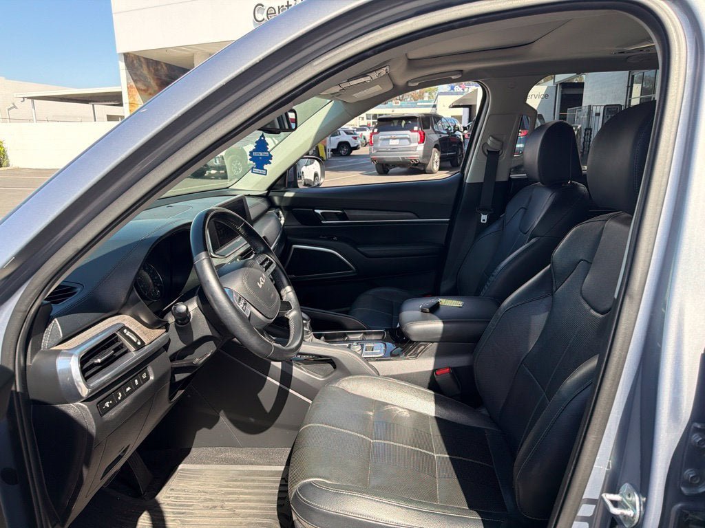 Used 2022 Kia Telluride EX FWD image 9