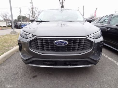 Used 2024 Ford Escape Active image 2