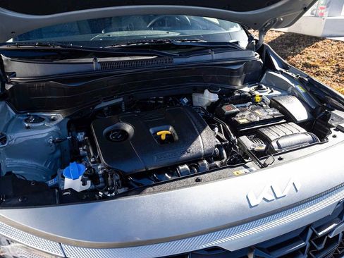 Used 2025 Kia Seltos LX image 33