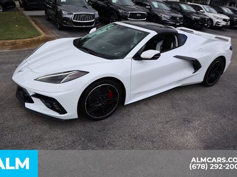 Used 2021 Chevrolet Corvette Stingray w/ Z51 Performance Package image 11