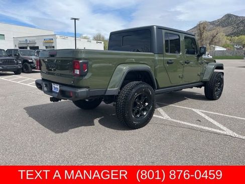 Used 2023 Jeep Gladiator Sport AWD/4WD image 3