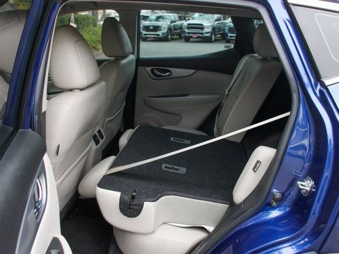 Used 2020 Nissan Rogue Sport SL w/ Premium Package image 37