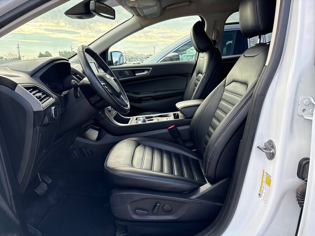 Used 2024 Ford Edge SEL AWD/4WD image 13