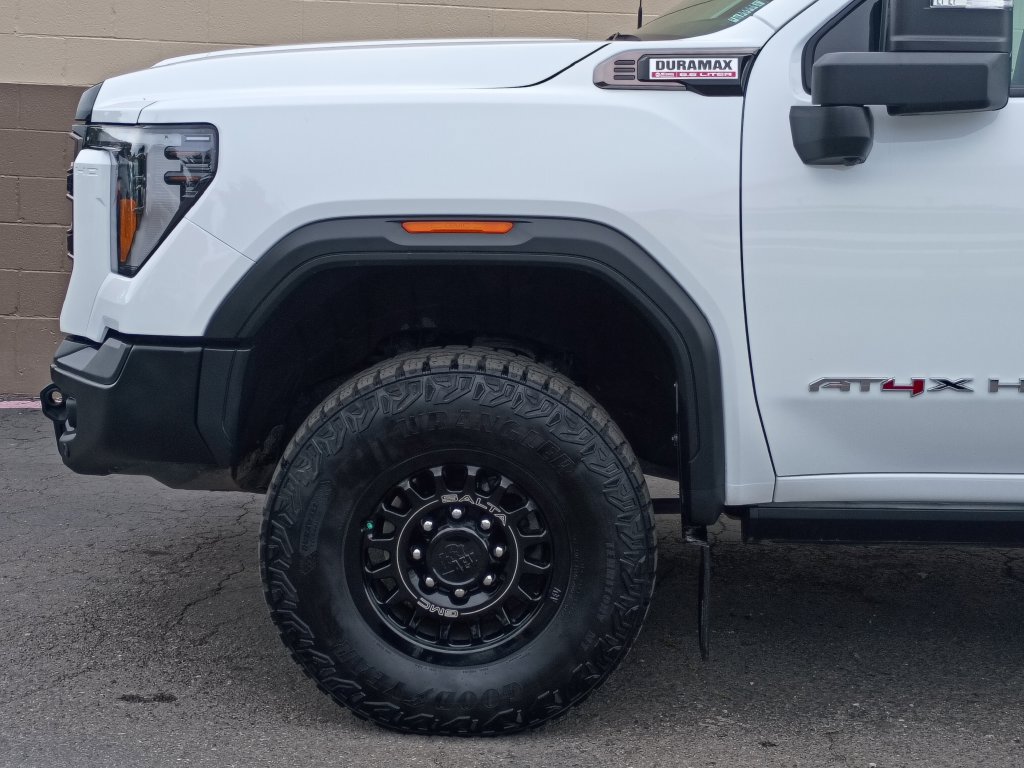 Used 2025 GMC Sierra 2500 AT4X w/ AT4X AEV Edition AWD/4WD image 10
