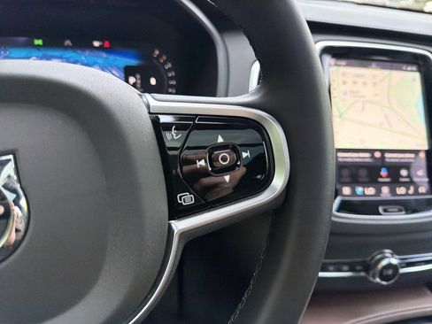 Certified 2025 Volvo XC90 B6 Ultra w/ Protection Package AWD/4WD image 21