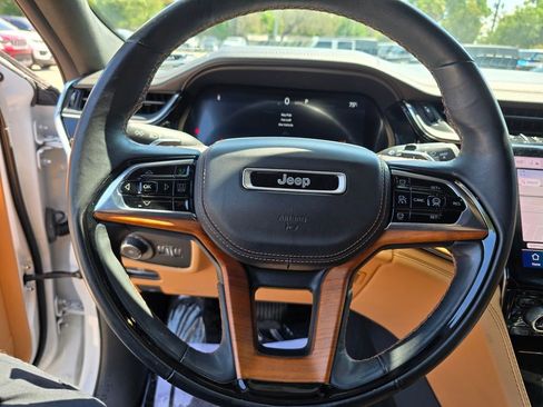 Certified 2022 Jeep Grand Cherokee L Summit image 20