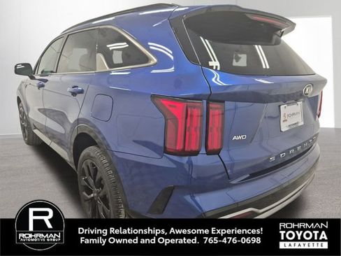 Used 2021 Kia Sorento SX image 4