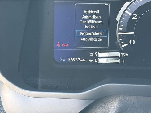 Used 2024 Toyota Tundra Limited AWD/4WD image 11