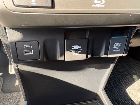 Certified 2024 Honda Odyssey Touring image 26