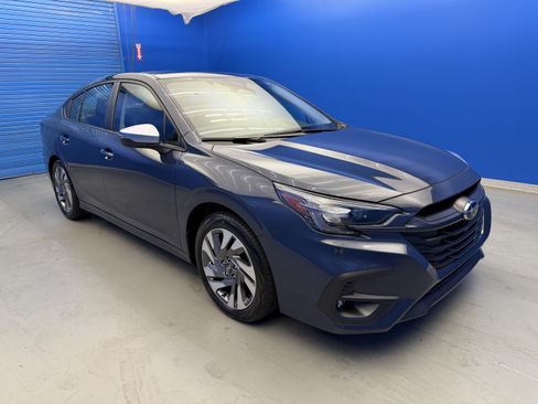 Used 2025 Subaru Legacy Touring XT AWD/4WD image 2