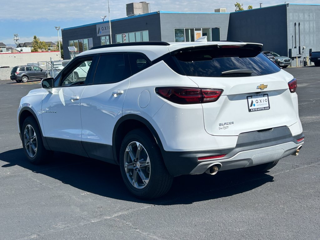 Used 2023 Chevrolet Blazer LT FWD image 5