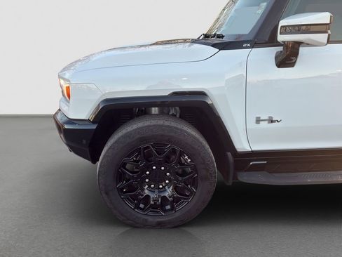 Used 2024 GMC Hummer EV 2X AWD/4WD image 24