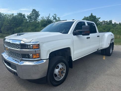 Used 2019 Chevrolet Silverado 3500 W/T w/ WT Convenience Package AWD/4WD image 1