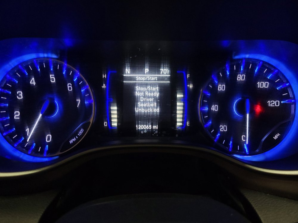 Used 2018 Chrysler Pacifica Touring-L FWD image 23