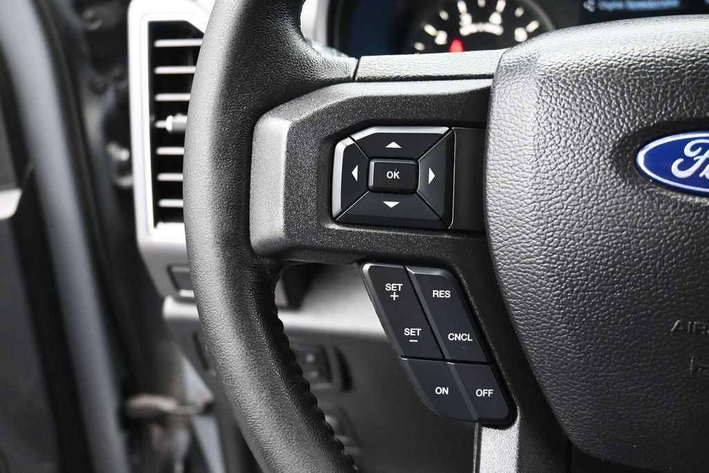 Used 2019 Ford F150 XLT w/ Equipment Group 302A Luxury AWD/4WD image 6