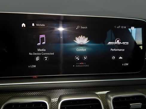 Used 2023 Mercedes-Benz GLE 53 AMG 4MATIC w/ Exterior Lighting Package image 24