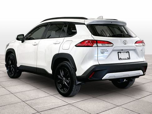Used 2023 Toyota Corolla Cross LE w/ Moonroof Package image 10