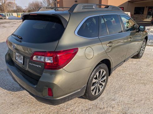 Used 2015 Subaru Outback 2.5i Limited image 9