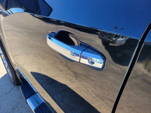 Used 2023 GMC Sierra 1500 SLT w/ SLT Premium Plus Package image 9