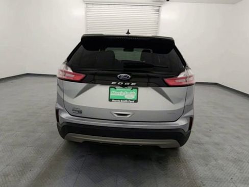Used 2023 Ford Edge SEL image 7
