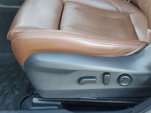 Used 2020 Subaru Outback Touring image 36