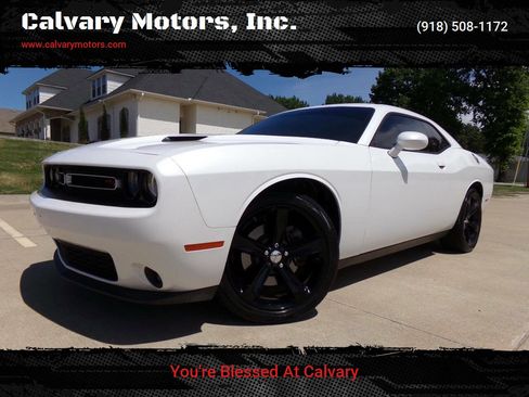 Used 2015 Dodge Challenger R/T w/ Quick Order Package 22B R/T image 1