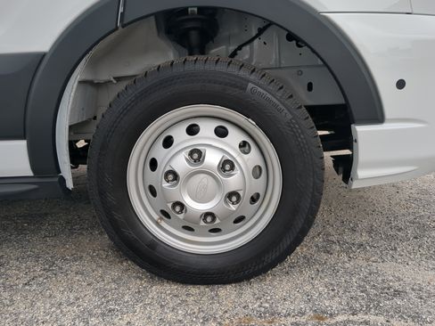 Certified 2025 Ford Transit 350 XLT RWD image 9