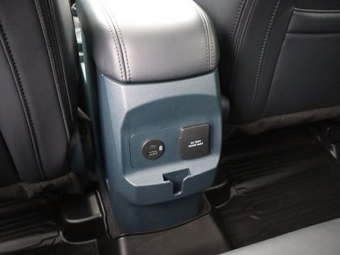 Used 2023 Ford Maverick Lariat w/ Lariat Luxury Package image 41