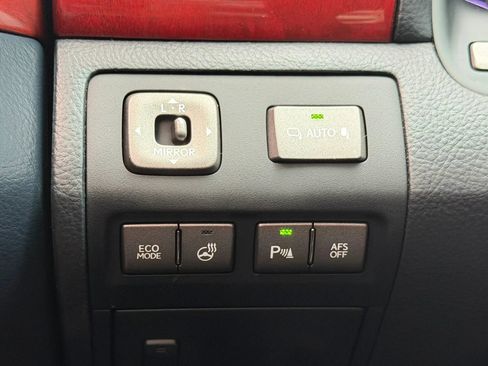 Used 2010 Lexus LS 460 L RWD image 38