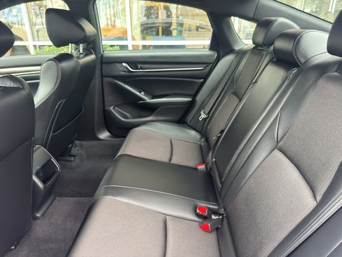 Used 2022 Honda Accord Sport image 8