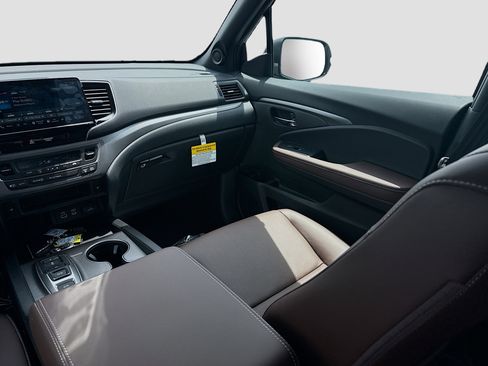 New 2026 Honda Ridgeline RTL image 18