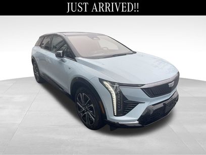 Used 2025 Cadillac Optiq Sport 1