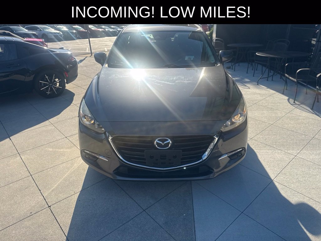 Used 2017 MAZDA MAZDA3 Grand Touring FWD image 8