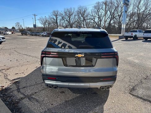 New 2026 Chevrolet Traverse LT w/ Driver Confidence Package image 7