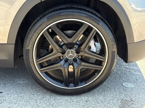 Used 2023 Mercedes-Benz GLA 35 AMG 4MATIC image 19