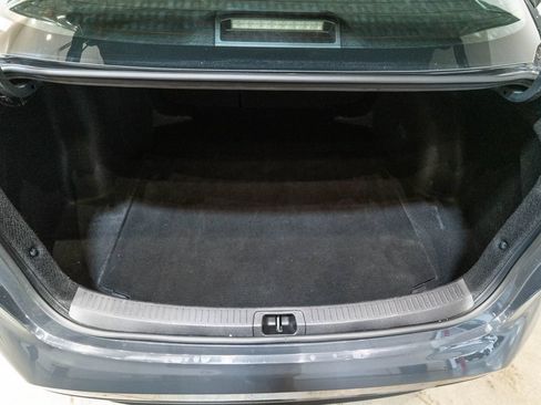 Used 2024 Toyota Corolla LE FWD image 31