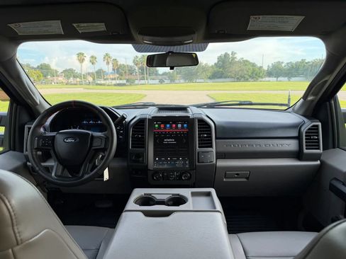 Used 2017 Ford F250 XL AWD/4WD image 11