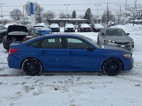 Used 2023 Honda Civic Sport image 12