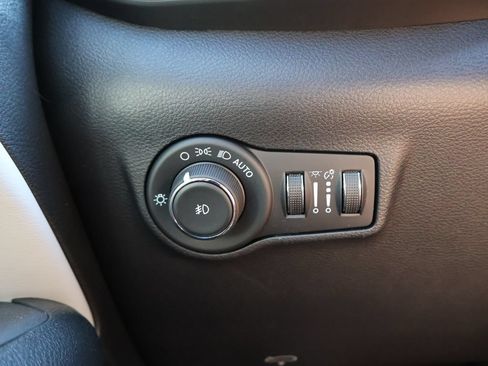 Used 2022 Jeep Compass Limited AWD/4WD image 30