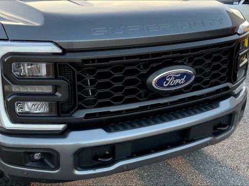 Certified 2023 Ford F250 Lariat w/ Lariat Ultimate Package image 29