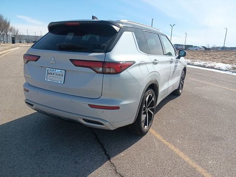 Used 2023 Mitsubishi Outlander SEL 40th Anniversary image 14